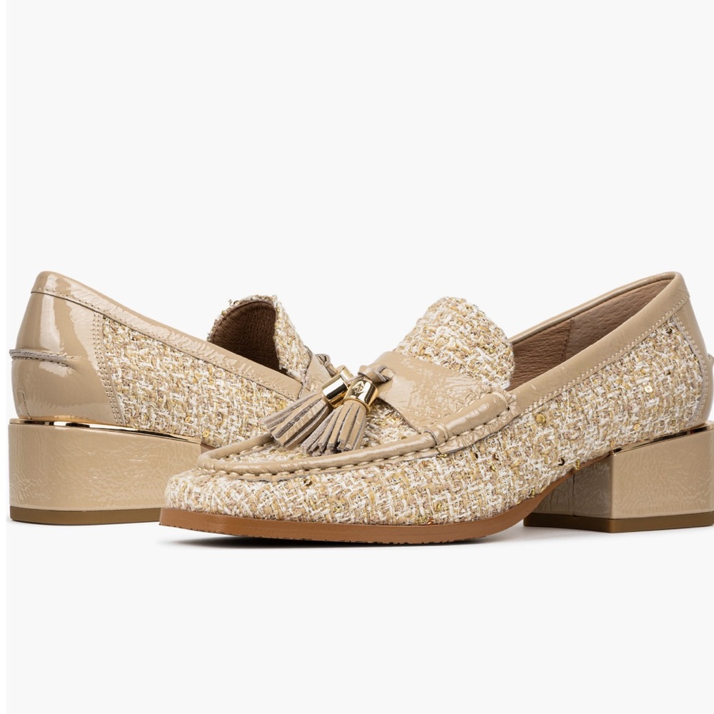 Donald Pliner tailored heel loafer (7.5)